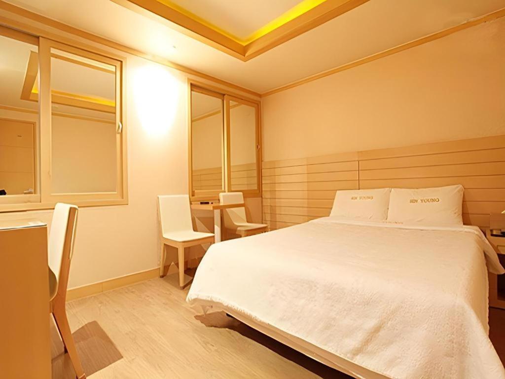 Sinyoung Motel Seul Exterior foto